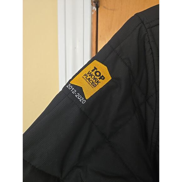 Ariat Crius Black Insulated Wind Water Resistant Jacket Womens Logo Size Medium - Picture 2 of 9